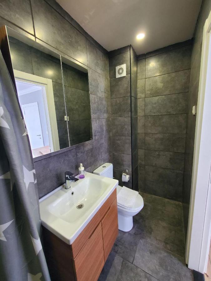 5 Mins To Airport Private Villa Room Estambul Exterior foto